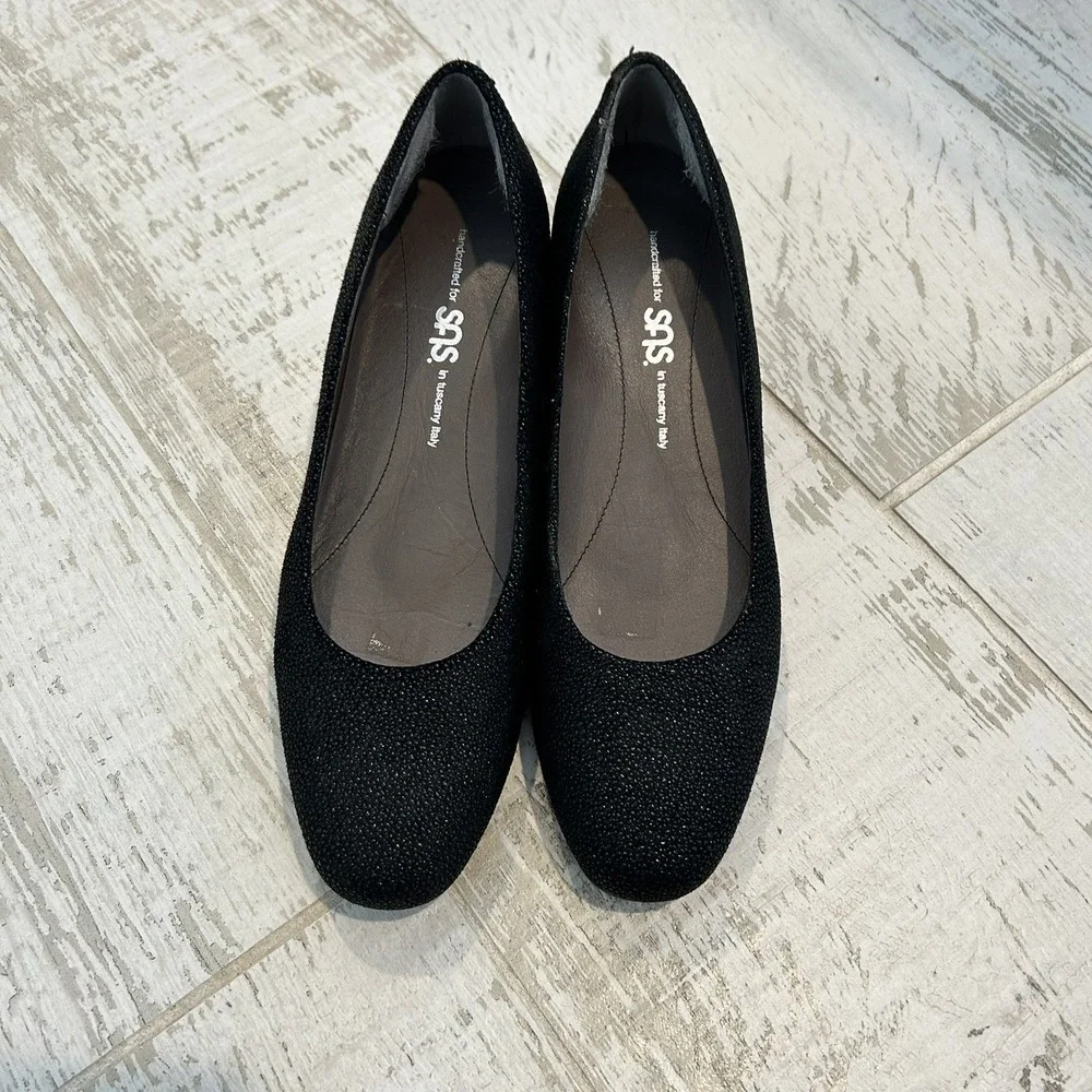 comfort tripad SAS Sophia Black Leather Wedge Pump Size 8.5 N Sparkles Narrow